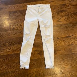 Women’s American Eagle White Ripped Jeans - Size 00